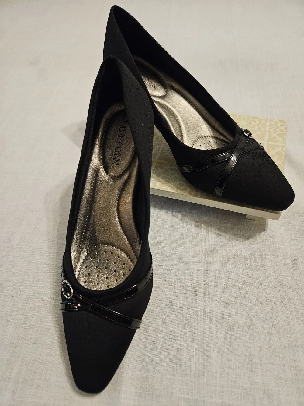 Black Pointed-Toe Mid Kitten Heel Pumps with Patent Trim